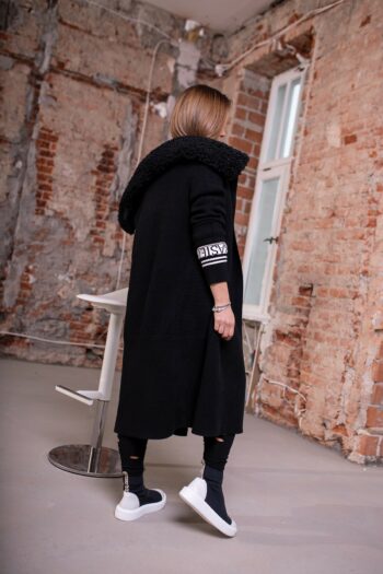 Angesagter Cardigan mit Fellkragen von BASTET in schwarz Jacken / Mäntel / Westen Abeli Exclusive Fashion