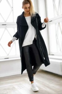 Ripp-Strick Midi-Kleid mit Gürteltasche von Bastet in Hell-Beige Kleider Abeli Exclusive Fashion