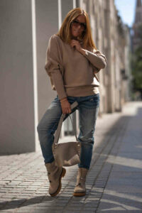 Kuscheliger Oversize-Pullover in Grau von BASTET Fashion Hoodies | Shirts | Tunika Abeli Exclusive Fashion