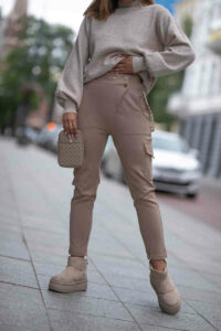 Trendige Hose in Cargo-Style von Bastet Fashion in Grau Hosen Abeli Exclusive Fashion